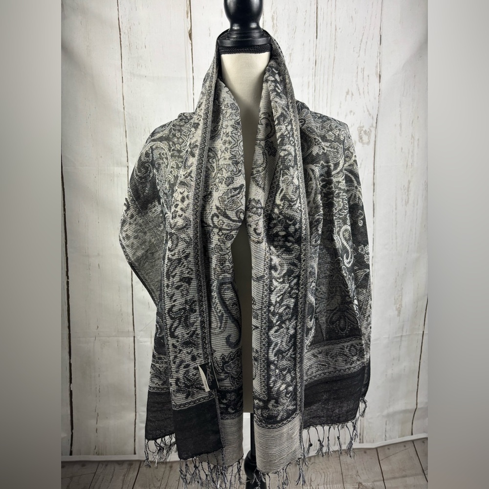 New Mirabeau Elegant Black and Gray Paisley Scarf Lightweight